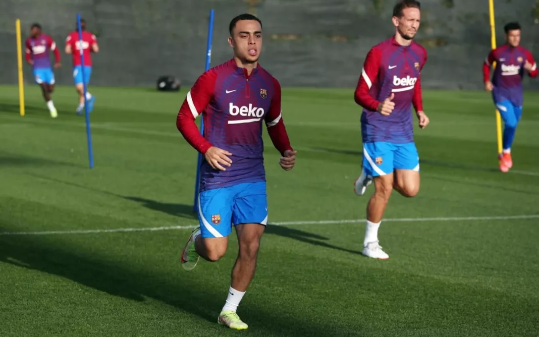 Sergiño Dest FC Barcelona Training