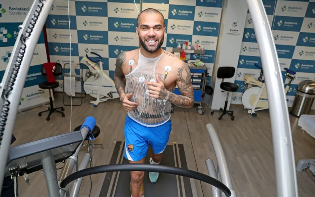 Dani Alves medical check fc barcelona