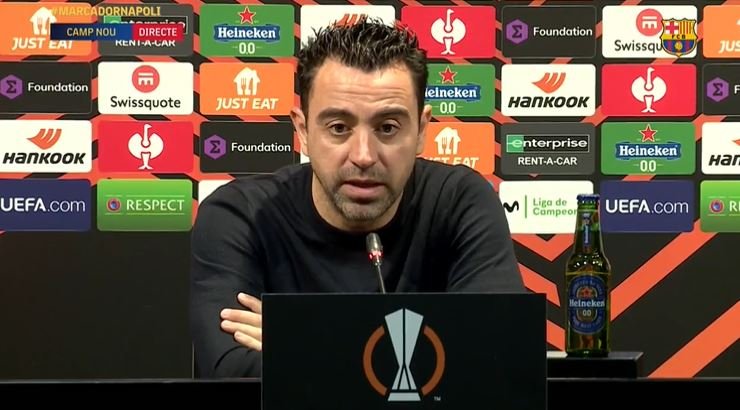 Xavi Pressekonferenz Europa League Neapel