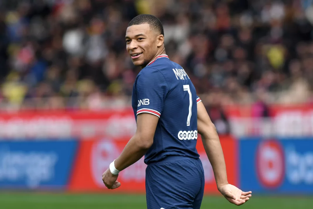 Kylian Mbappe FC Barcelona PSG Real Madrid