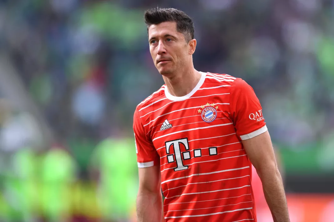 Robert Lewandowski FC Bayern München FC Barcelona__