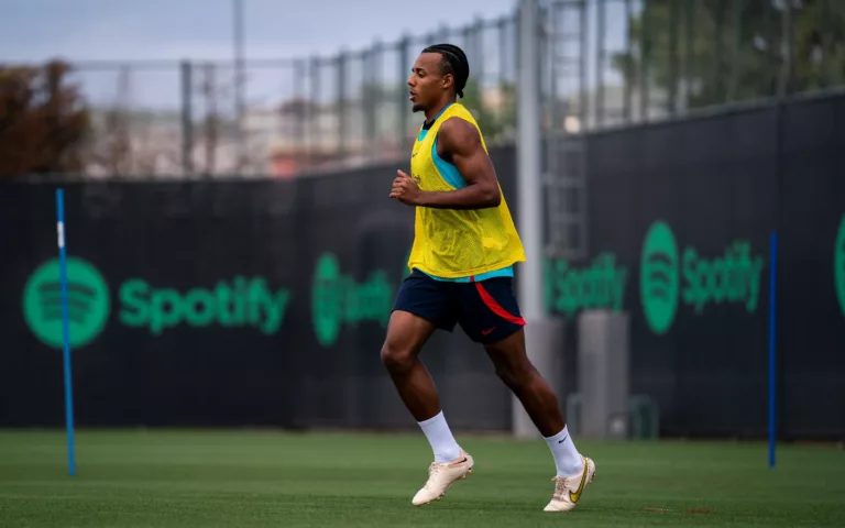 Jules Kounde FC Barcelona Training