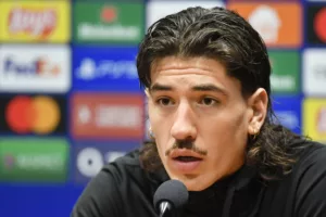 Hector Bellerin Pressekonferenz FC Barcelona