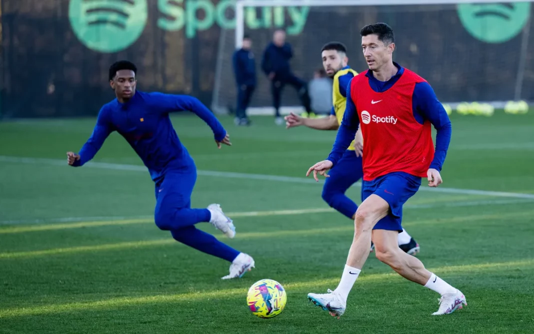 Robert Lewandowski FC Barcelona Training